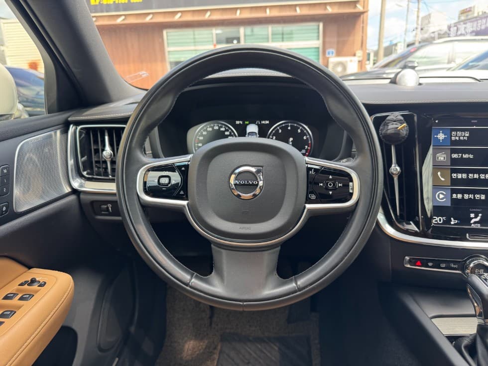 Volvo V60 CC(Второ поколение)T5 AWD Pro - 21