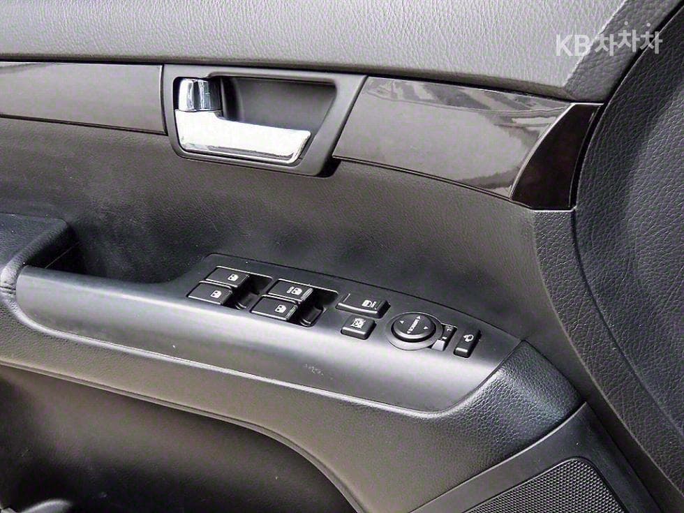 Киа Mohave2WD QV300 Най-висок клас - 11