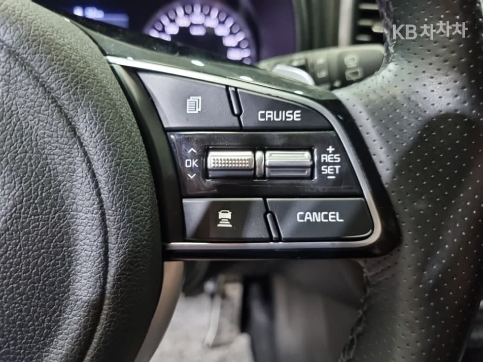 Киа Sportage 더 볼드Смарт스트림 D 1.6 Дизел 2WD Престиж - 15