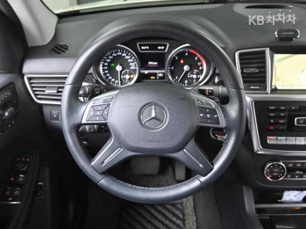 Mercedes-Benz Нов M클래스ML350 블루텍 4MATIC W166 - 13
