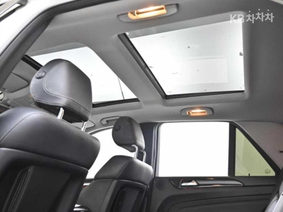 Mercedes-Benz Нов M클래스ML350 블루텍 4MATIC W166 - 19