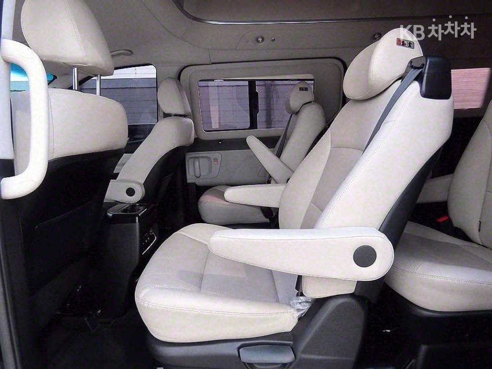 Хюндай The New (фейслифт) 그랜드 Star렉스Лимузин 9-местен Exclusive - 6