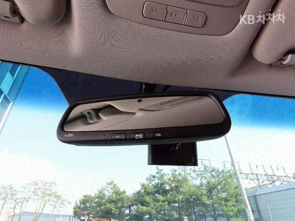 Хюндай The New (фейслифт) 그랜드 Star렉스Лимузин 9-местен Exclusive - 15