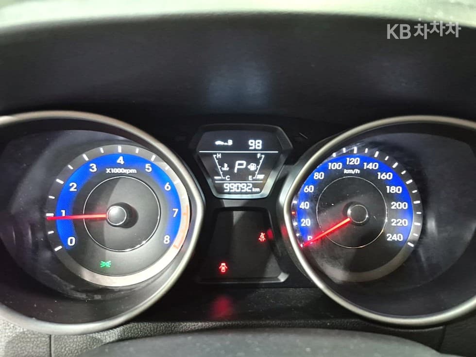 Хюндай The New (фейслифт) Avante (Elantra)1.6 GDi Смарт Стандартен - 5