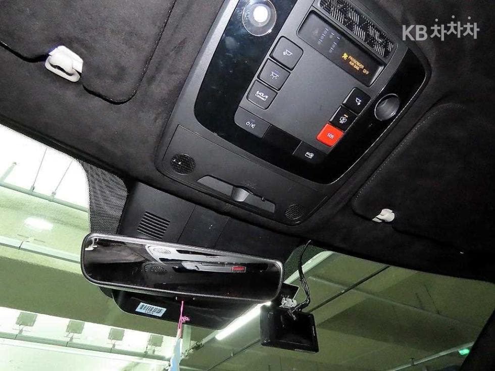 Киа The New (фейслифт) Канивал 4-то поколениеD2.2 9-местен Престиж - 16