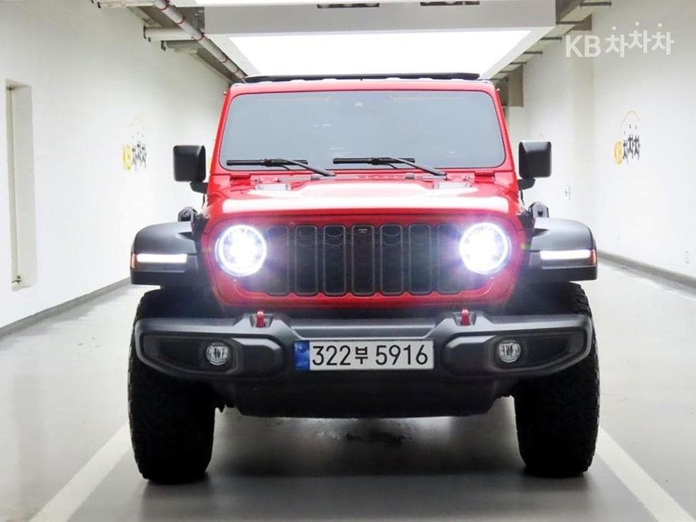 지프 랭글러 (JL) 2.0 루비콘 4도어 Стандартен - Image 1