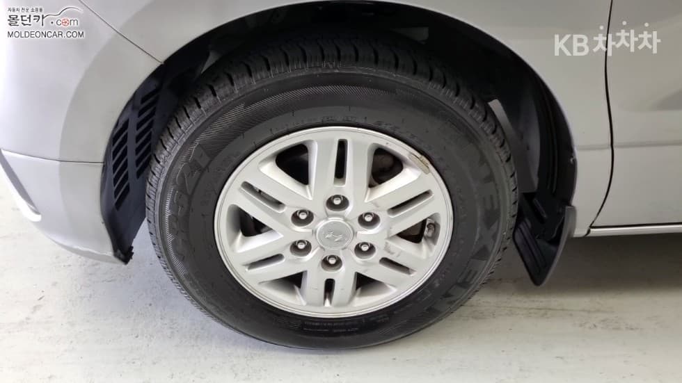 Хюндай The New (фейслифт) 그랜드 Star렉스Ван 5-местен Modern - 8