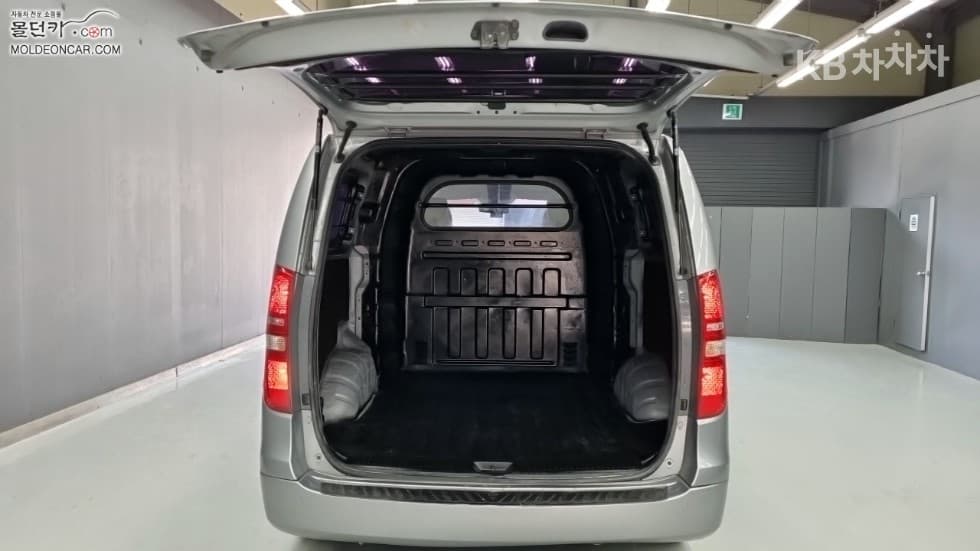 Хюндай The New (фейслифт) 그랜드 Star렉스Ван 5-местен Modern - 18