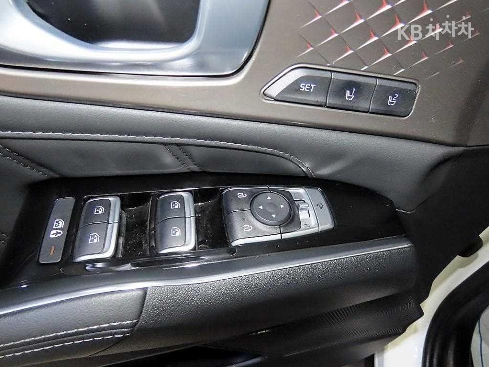 Kia Sorento 4th generation2.2 Diesel 4WD Signature - 13