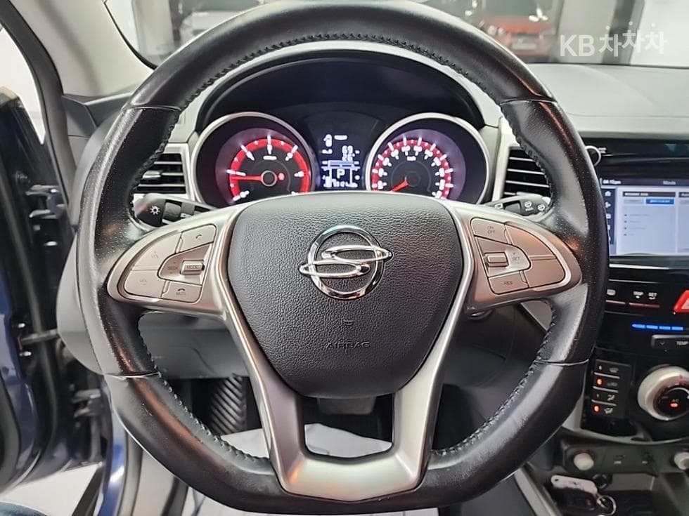 (54ner0463)KG Mobility Tivoli Diesel VX - 9