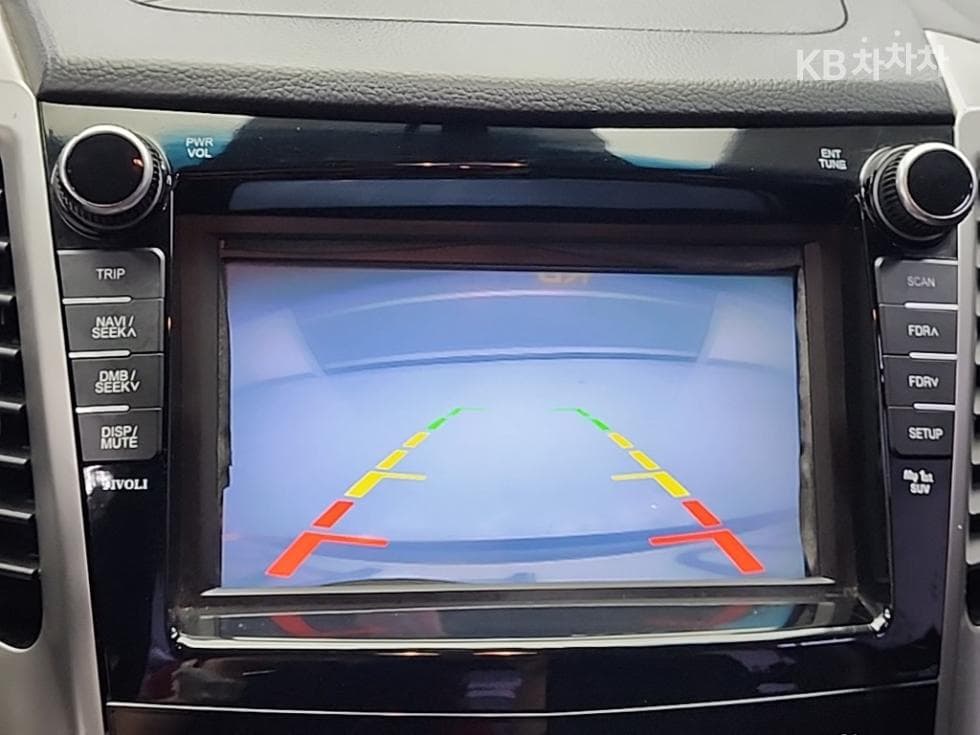 (54ner0463)KG Mobility Tivoli Diesel VX - 14