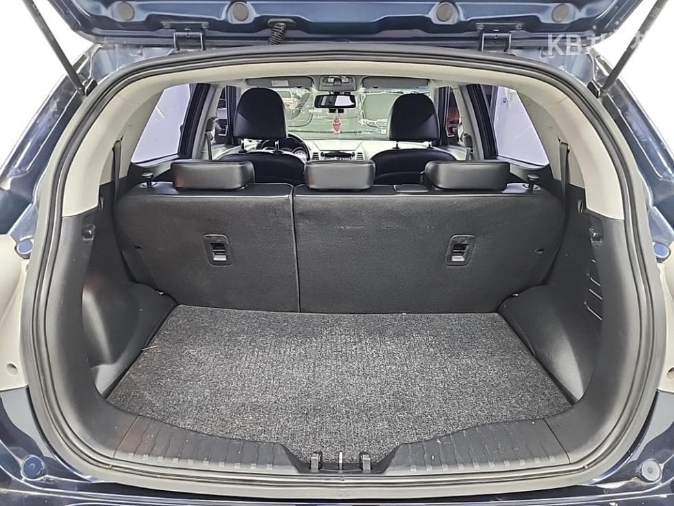 (54ner0463)KG Mobility Tivoli Diesel VX - 18