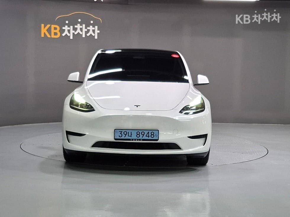 테슬라 Model YRWD Standard - 2