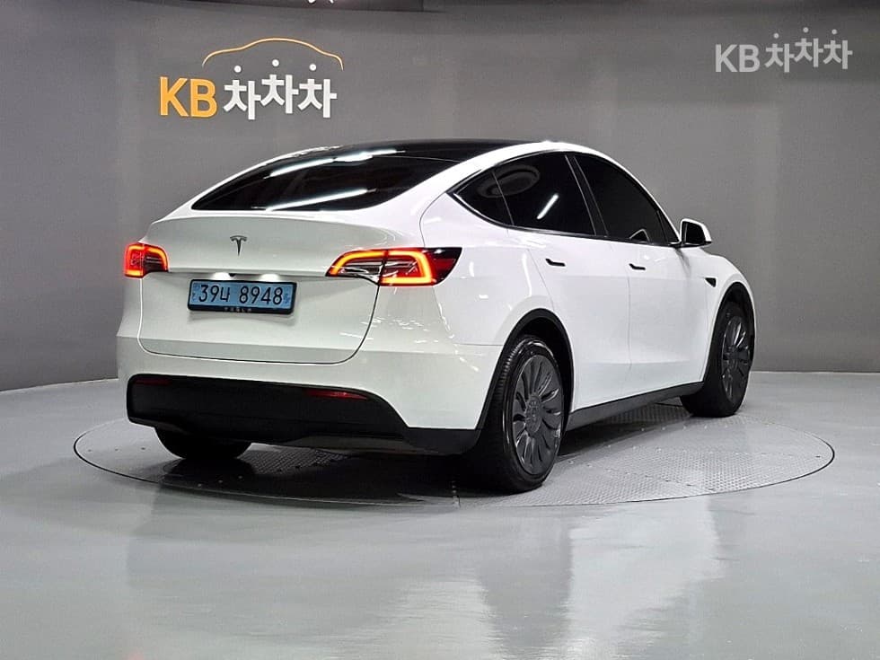 테슬라 Model YRWD Standard - 3
