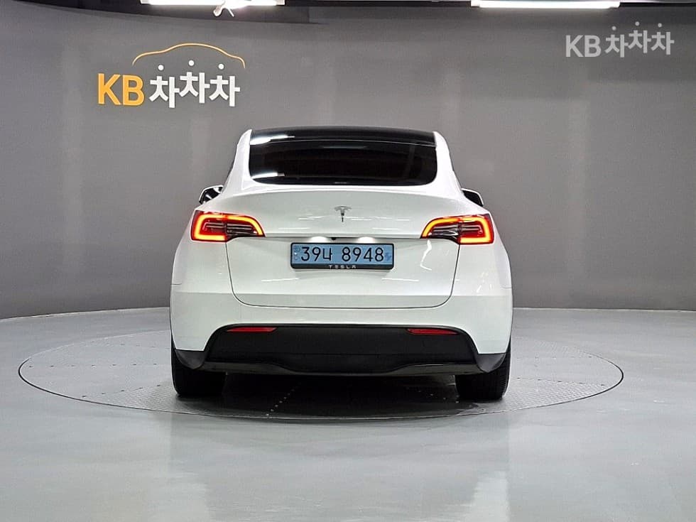테슬라 Model YRWD Standard - 4