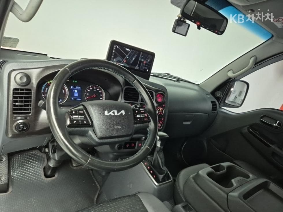 Kia The New (facelift) Bongo 3 (light truck) EVBox Truck 1 Ton 저상형 King Cab Extra Long Standard - 7
