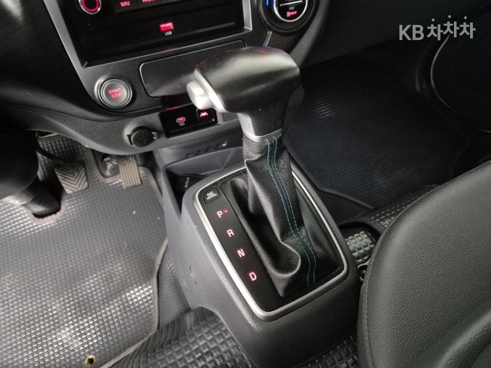 Kia The New (facelift) Bongo 3 (light truck) EVBox Truck 1 Ton 저상형 King Cab Extra Long Standard - 8