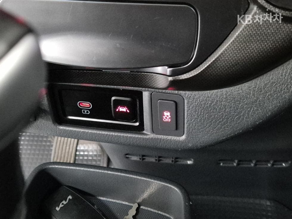 Kia The New (facelift) Bongo 3 (light truck) EVBox Truck 1 Ton 저상형 King Cab Extra Long Standard - 16