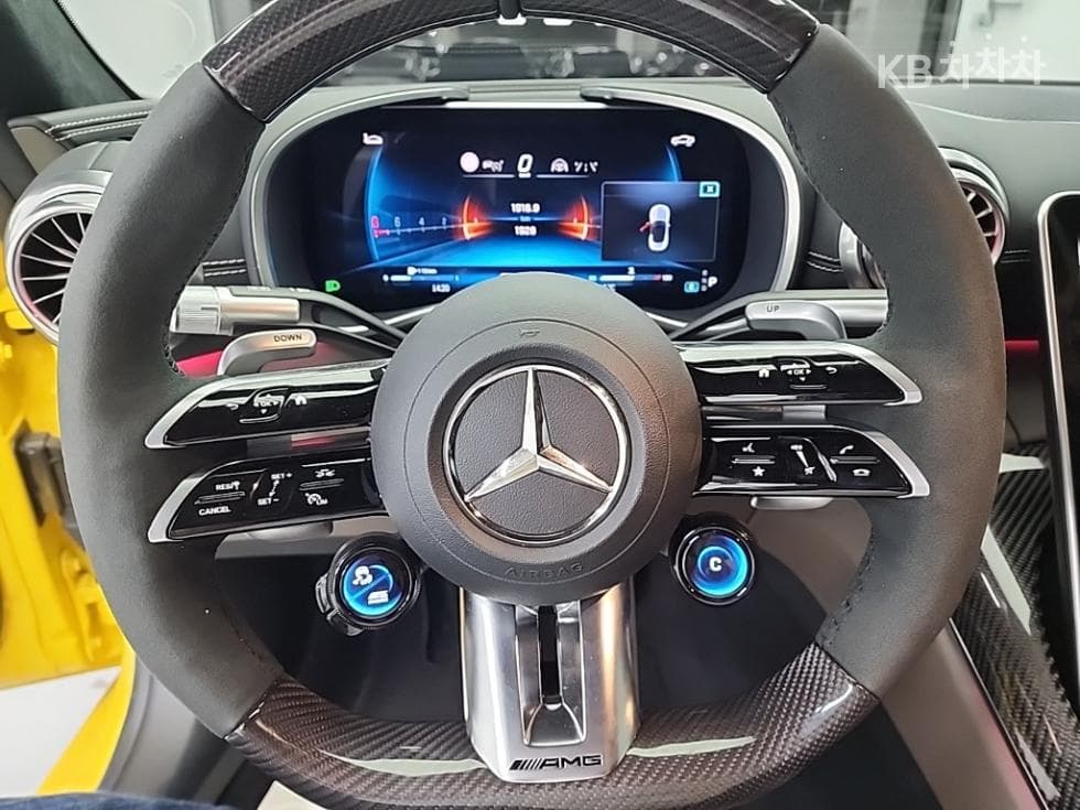 Mercedes-Benz SL클래스(R232)AMG SL63 4MATIC+ Performance - 9