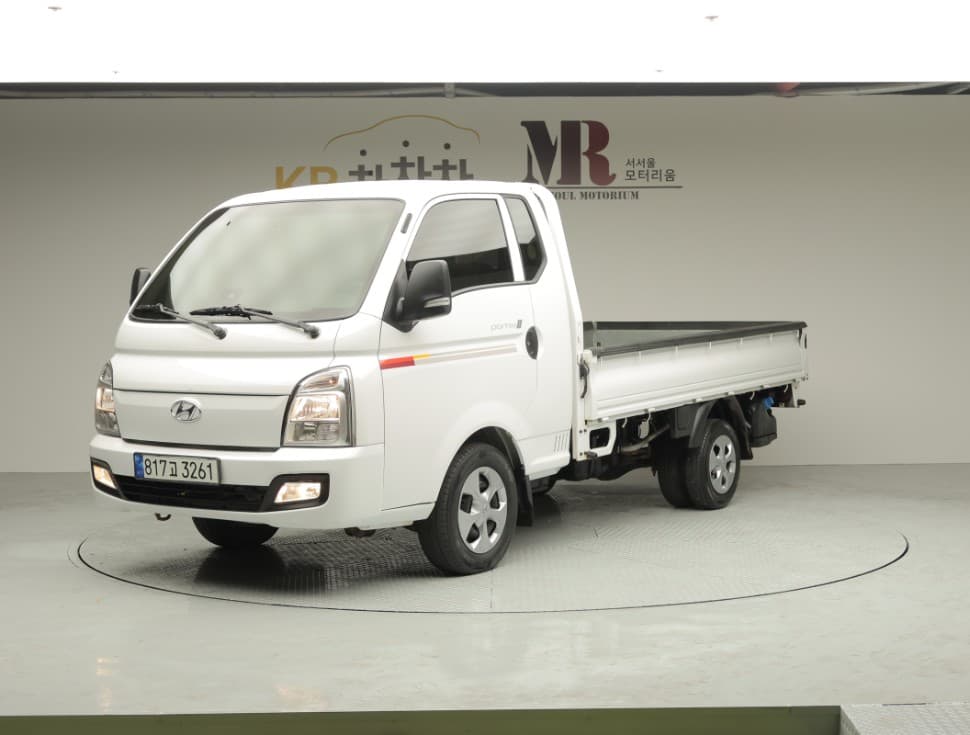 Hyundai Porter 2 Extra Long Super Cab CRDi Smart - Image 1