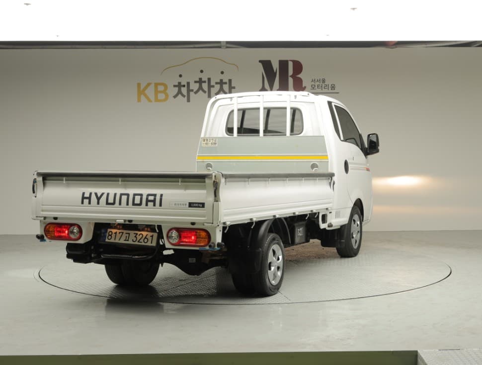 Hyundai Porter 2Extra Long Super Cab CRDi Smart - 3
