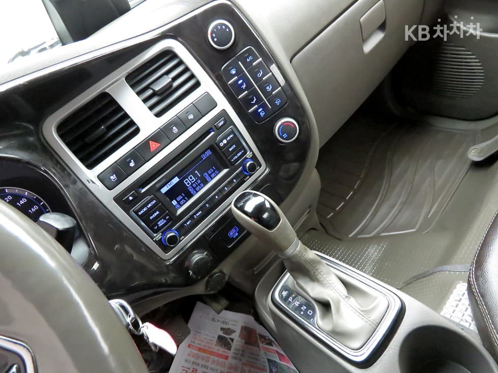 Hyundai Porter 2Extra Long Super Cab CRDi Smart - 11