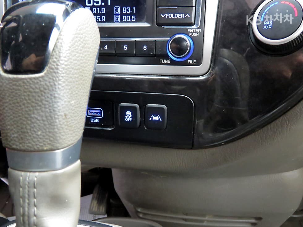 Hyundai Porter 2Extra Long Super Cab CRDi Smart - 12