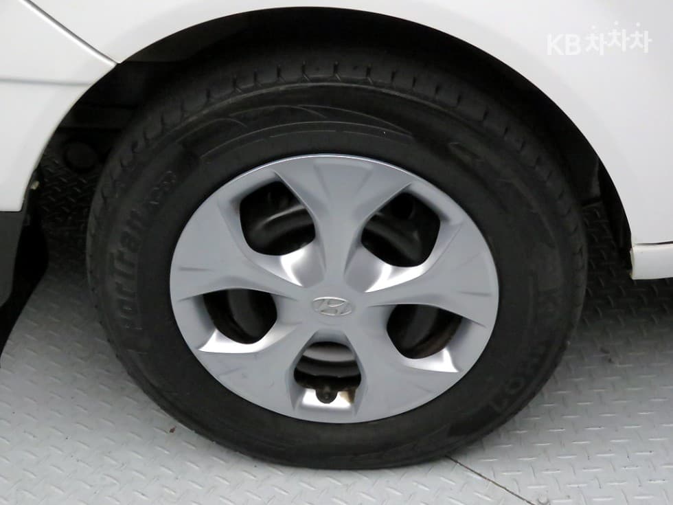 Hyundai Porter 2Extra Long Super Cab CRDi Smart - 20