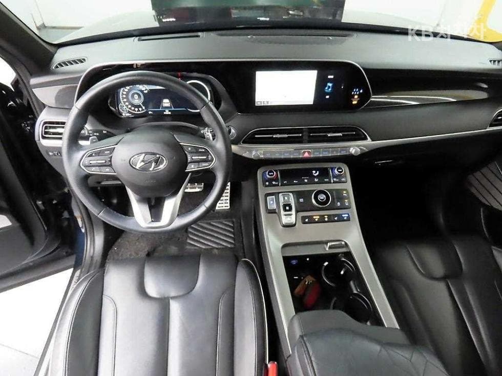 Hyundai Palisade2.2 Diesel 7-seater (Limousine) Calligraphy - 7