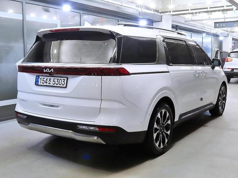 Kia Carnival 4th generationG3.5 GDI 9-seater Signature - 4