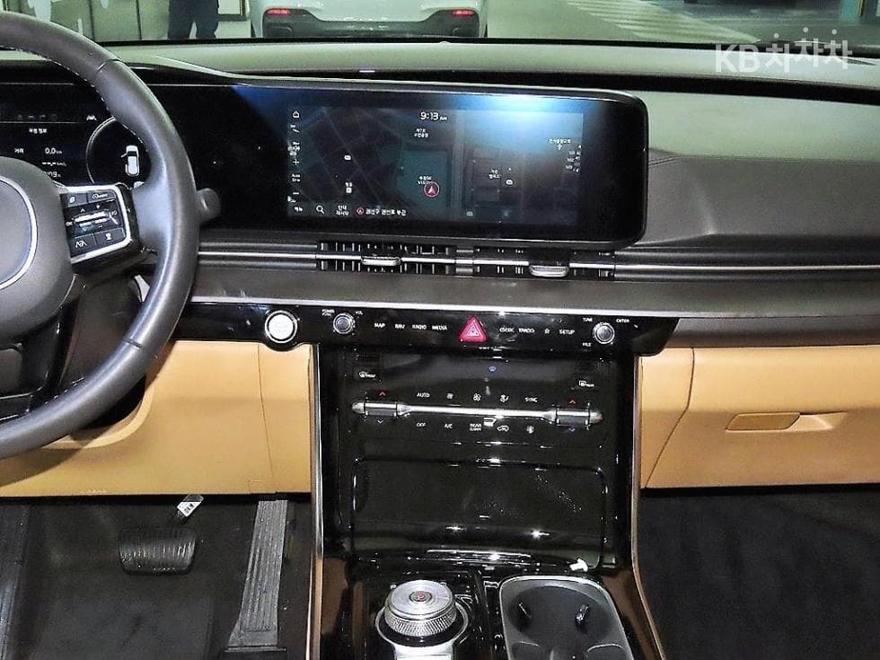 Kia Carnival 4th generationG3.5 GDI 9-seater Signature - 11