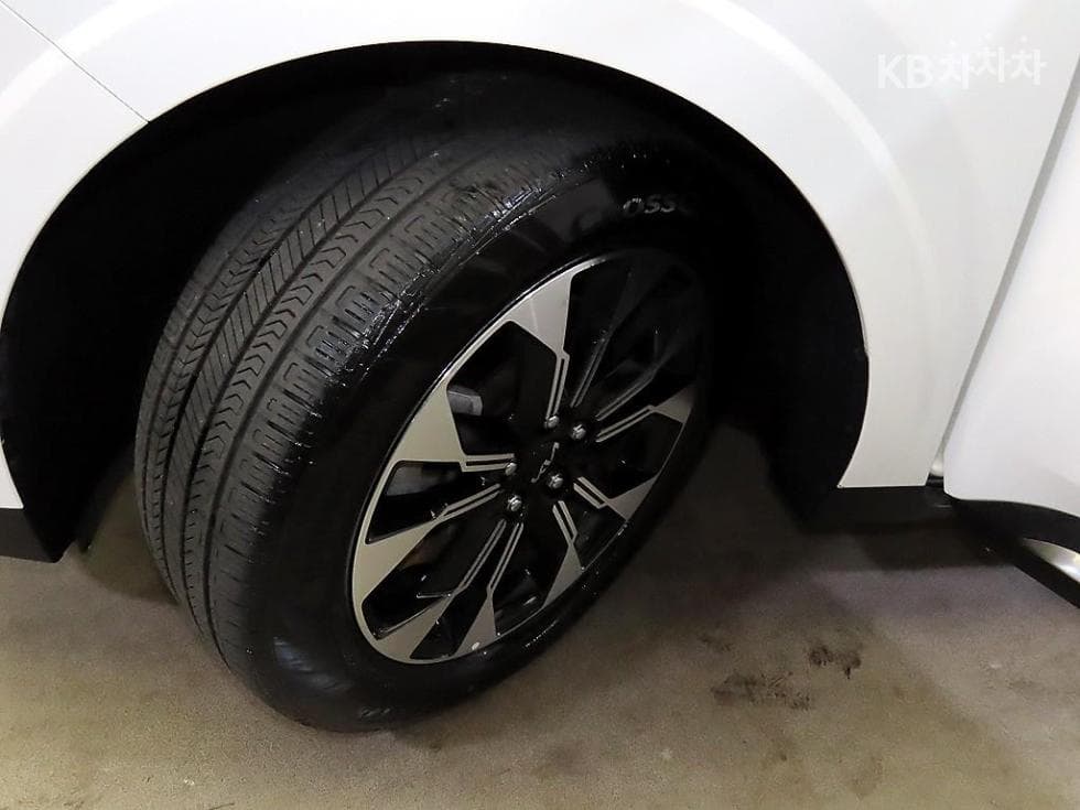 Kia Carnival 4th generationG3.5 GDI 9-seater Signature - 20