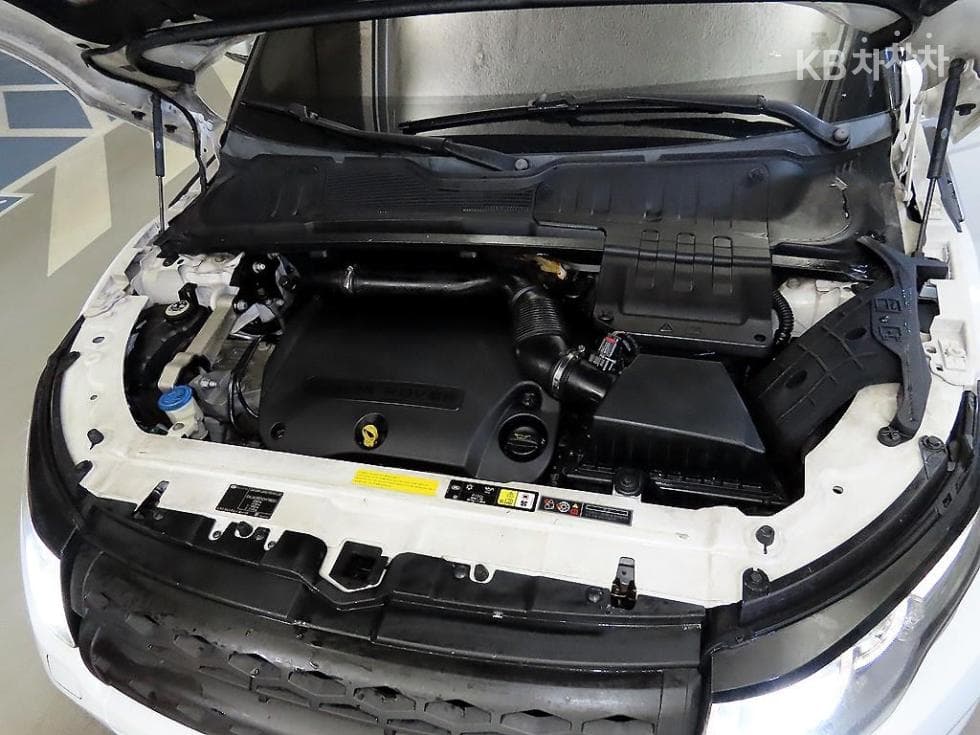 Land Rover Range Rover Evoque5-door 2.2 SD4 Prestige - 19