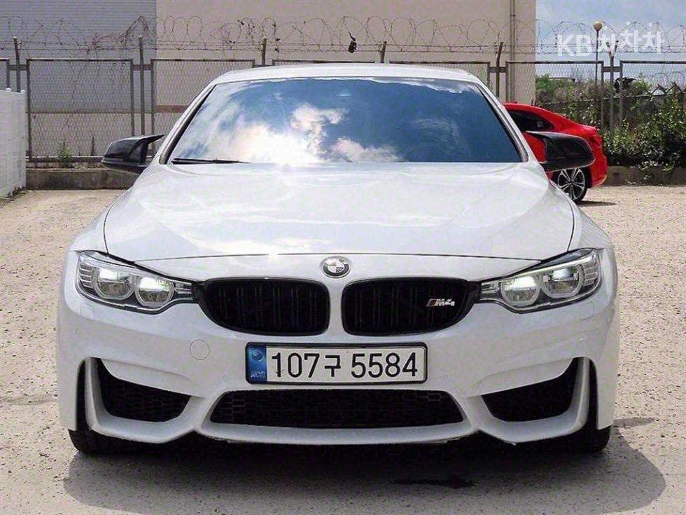 BMW M시리즈 M4 Кабриолет M 퍼포먼스 사일렌서 에디션 F82 - Image 1