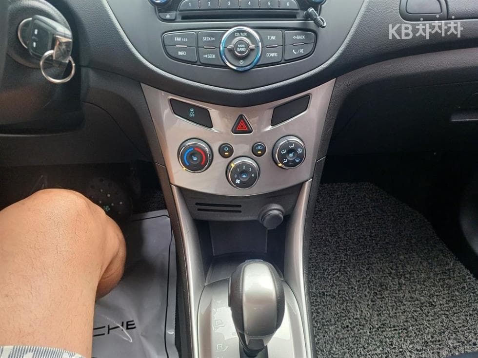 Джи Ем Корея Chevrolet Trax1.4 LT 레더패키지 - 14