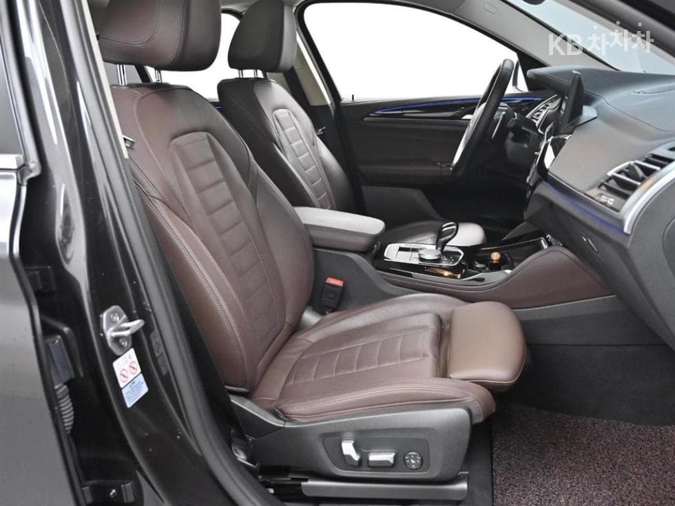 BMW New X4 (G02)xDrive 20i xLine - 9