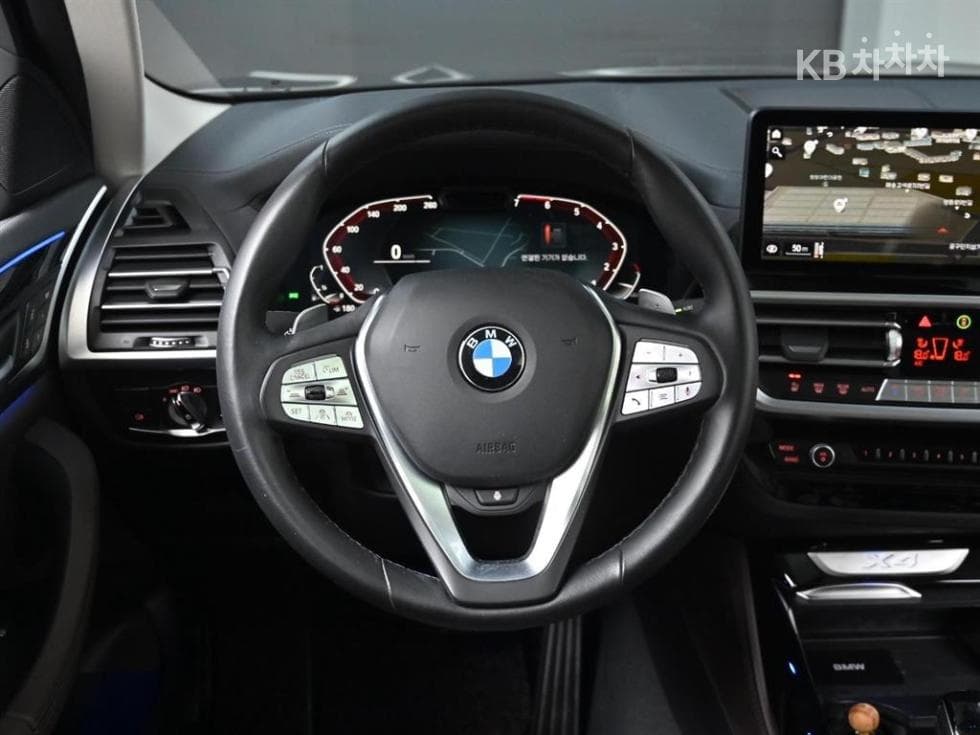 BMW New X4 (G02)xDrive 20i xLine - 12