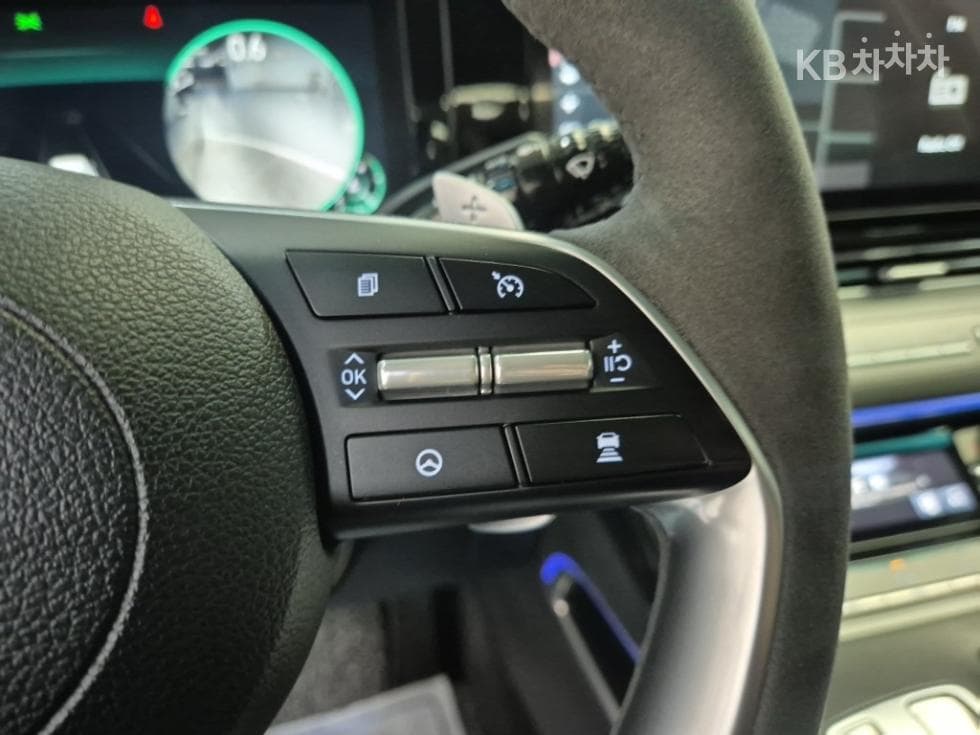 Хюндай The New (фейслифт) Grandeur (Azera)3.3 Le Blanc - 15