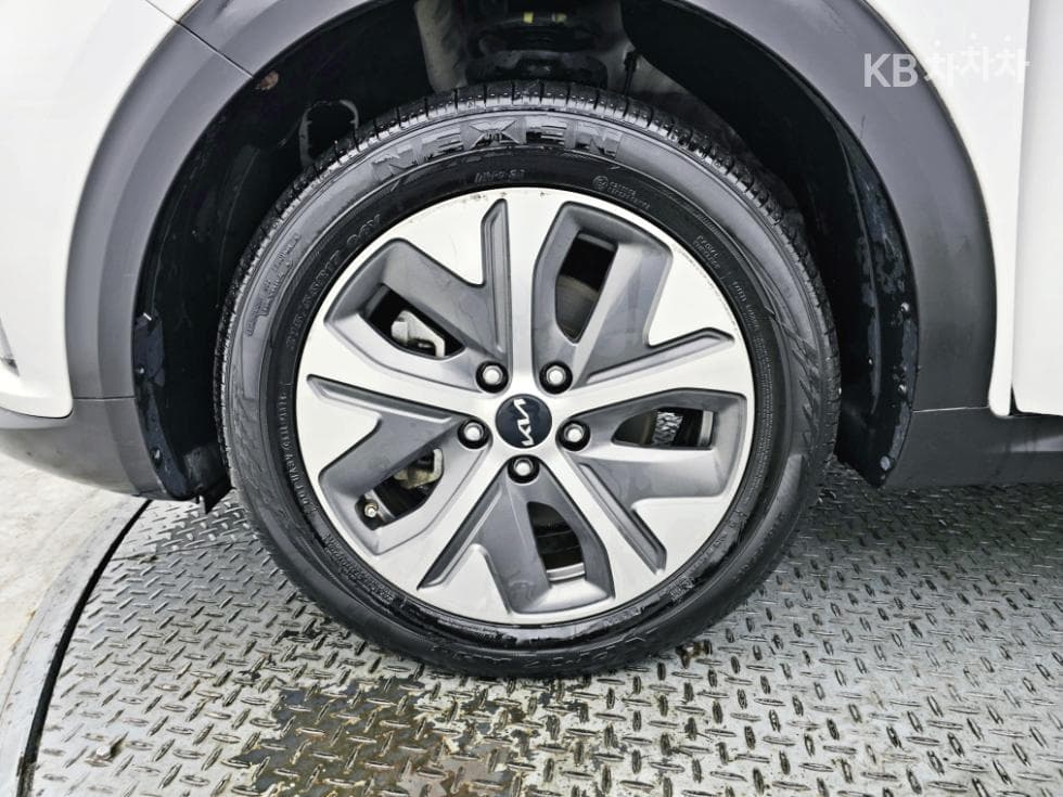 Киа Ниро EVПрестиж - 22