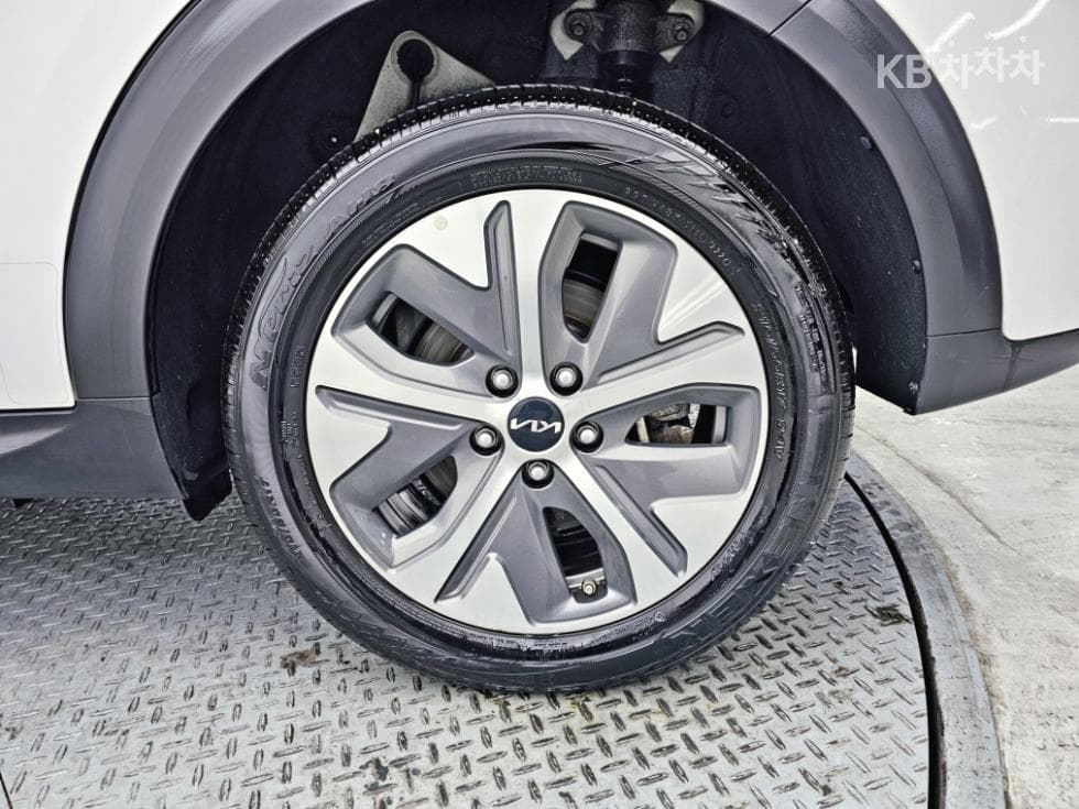 Киа Ниро EVПрестиж - 23