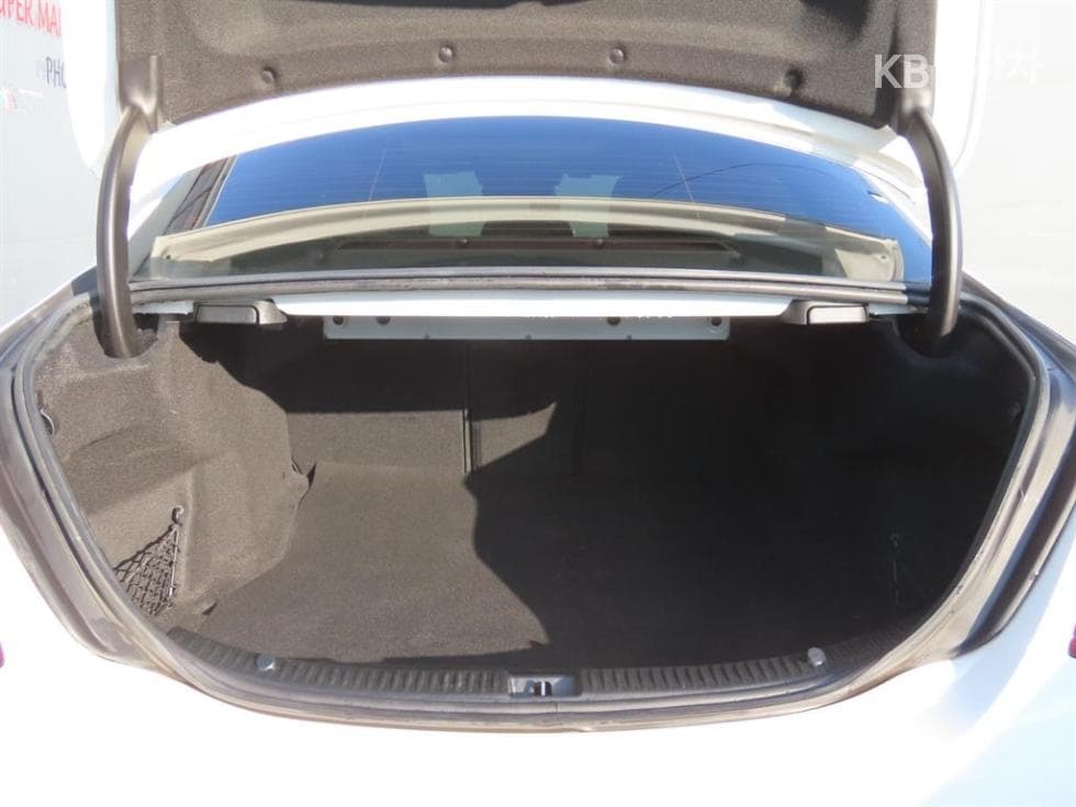 Mercedes-Benz The New (фейслифт) C-КласC220 d 4Matic W205 - 5