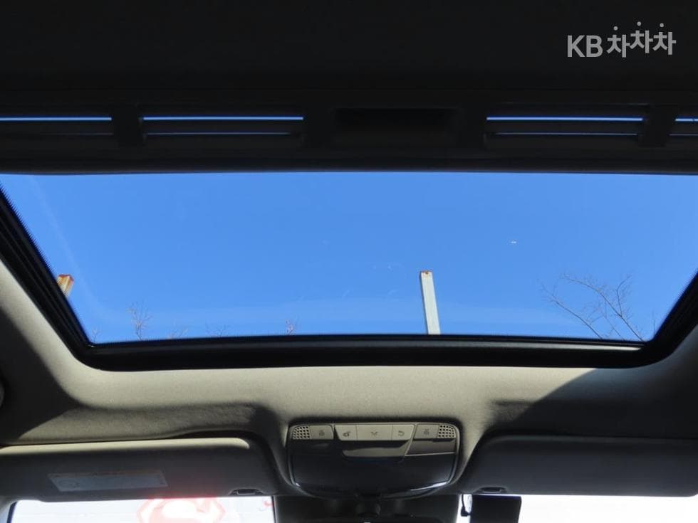 Mercedes-Benz The New (фейслифт) C-КласC220 d 4Matic W205 - 16