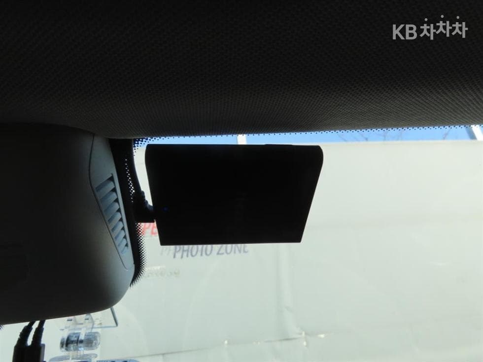 Mercedes-Benz The New (фейслифт) C-КласC220 d 4Matic W205 - 19