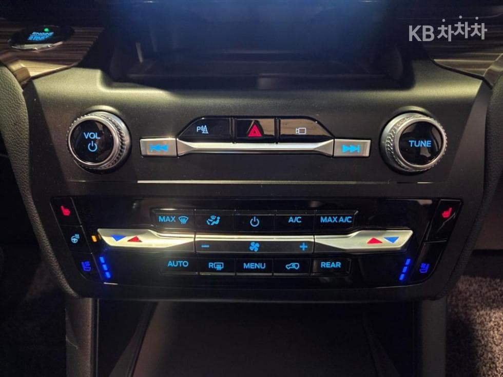 Форд Експлорер(6세대)Бензин Турбо 2.3 AWD Limited - 17