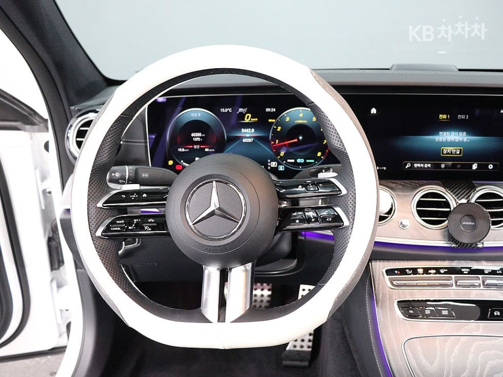 Mercedes-Benz E-Клас (W213)E350 4MATIC AMG Line - 14