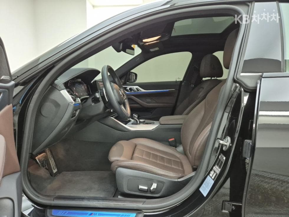 BMW 4시리즈 (G22)420d Gran Coupe M Sport - 11