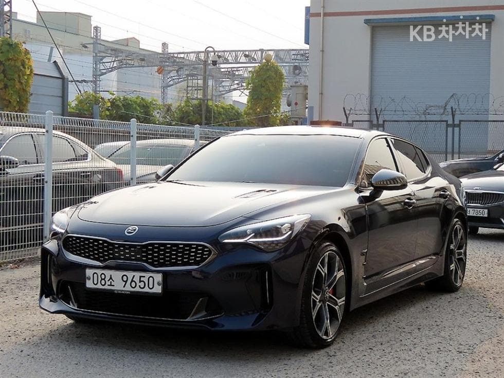 Киа Stinger 3.3 Турбо 4x4 GT - Image 1
