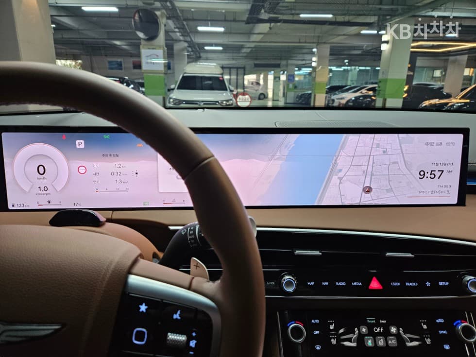 Дженезис GV70Бензин 2.5T 2WD - 9