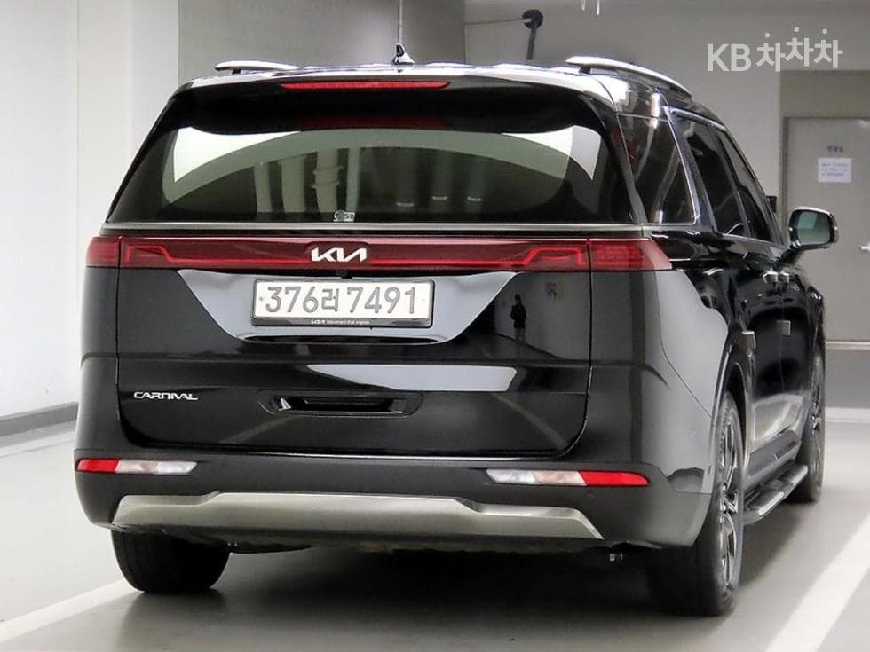 Киа Канивал 4-то поколениеD2.2 9-местен Signature - 4