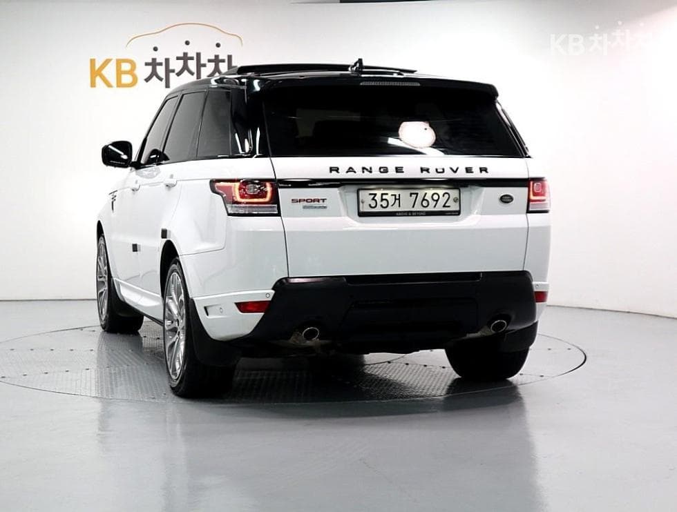 Land Rover Нов Рендж Ровер Спорт3.0 SDV6 Autobiography Dynamic - 4